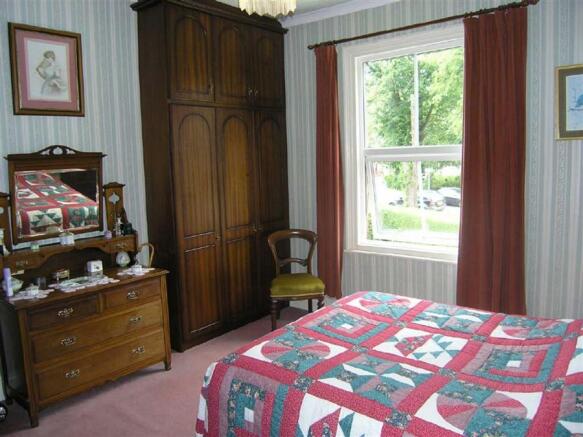 Photo 12