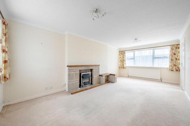 3 bed Semi-Detached for sale Image 2