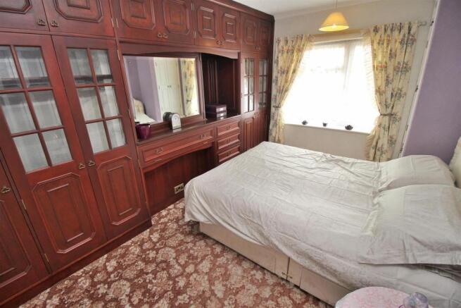 BED1.JPG