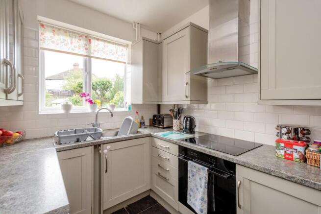 3 bed Semi-Detached for sale Image 4