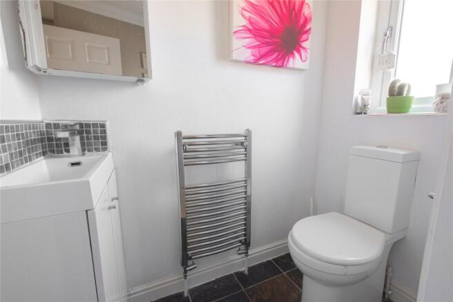 4 bed Detached for sale Image 5