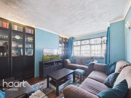 Larchwood Avenue, Romford