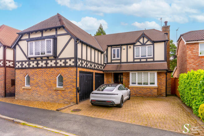 10 Buckingham Dri...