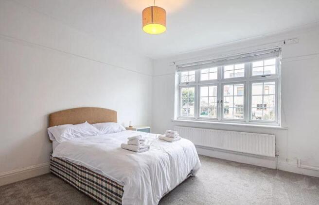 3 bed Detached for sale Image 5