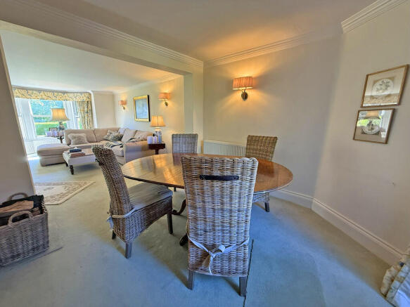 7 bed Detached for sale Image 8