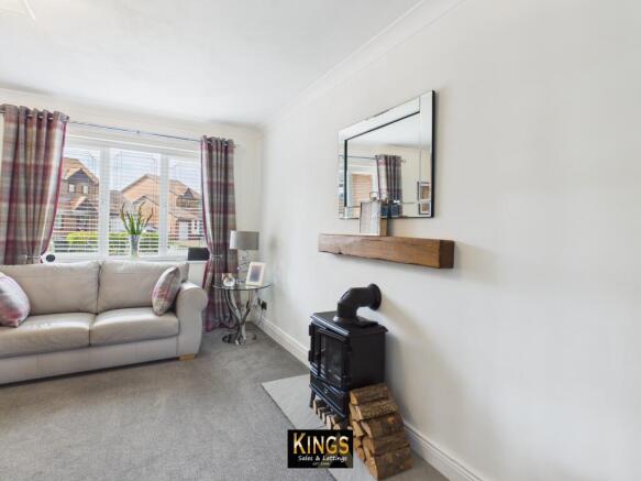 4 bed Detached for sale Image 4