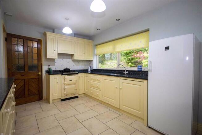 Kitchen (First Floor)
