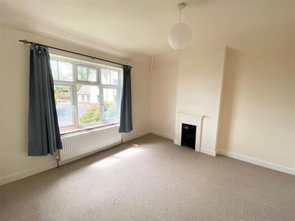 5 Piers bedroom 2.jpg
