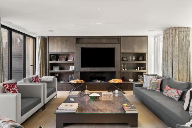 9 - The Penthouse Prince Edward Mansions-Edit (1).