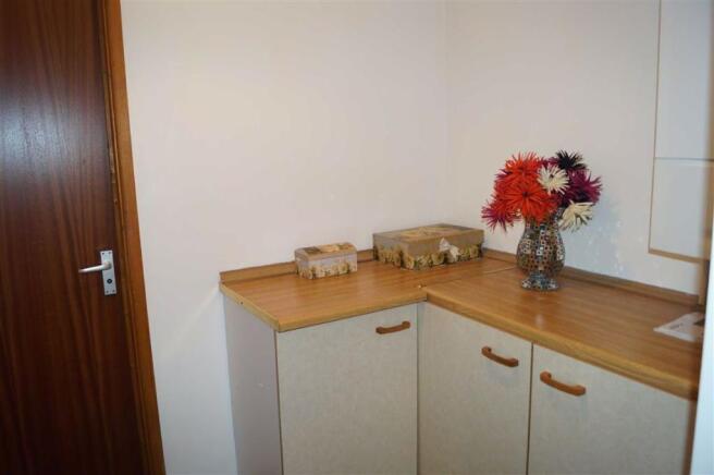 DRESSING ROOM