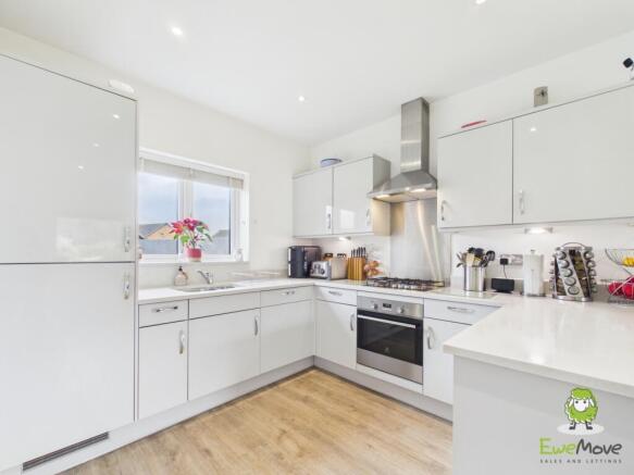 EweMove Estate Agents Basingstoke - Trinity Way -