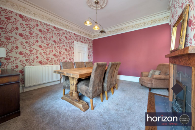 5 bed Semi-Detached for sale Image 6