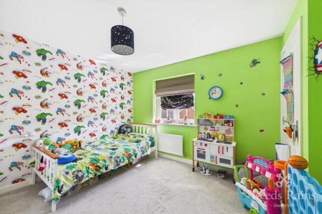 3 bed Terraced for sale Image 9