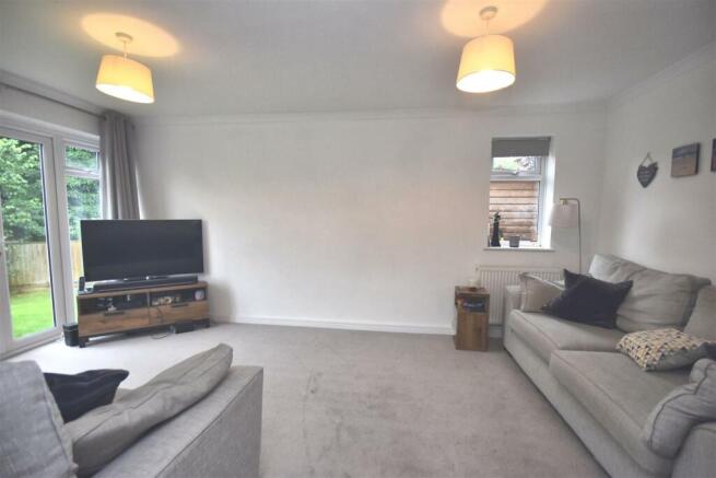 Sitting Room 2.jpg