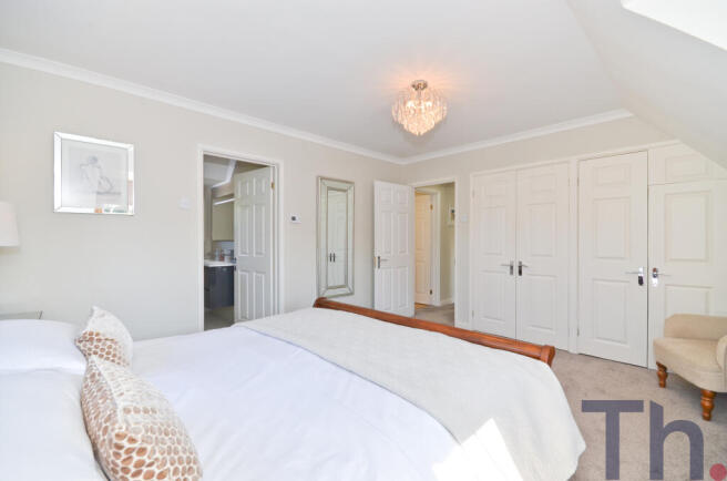 Bedroom 1 (3).JPG