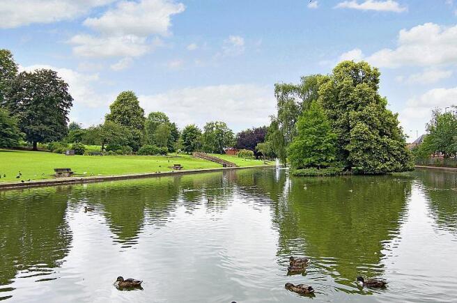 Lowndes Park