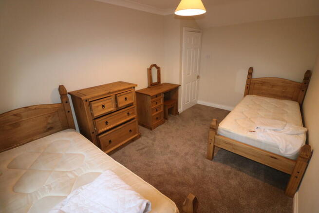 2 bed Apartment to rent Image 7