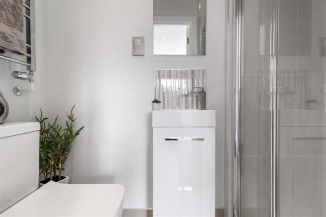 Master Ensuite
