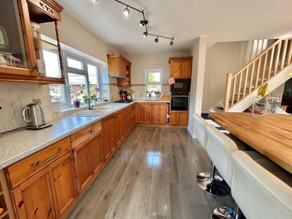 Fitted Kitchen
