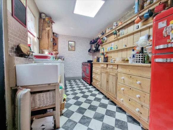 Kitchen: