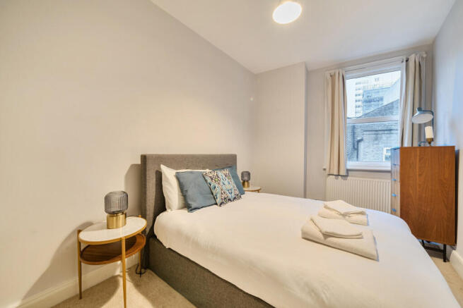 1415519-9-698f831...