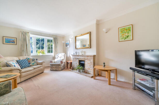 1354926-7-68cd1cc...