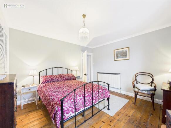 Bedroom 1 (2).jpg