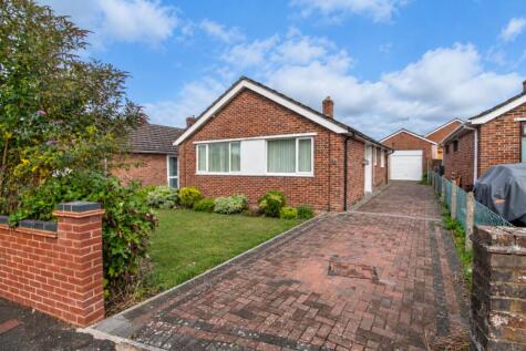 Barton Cross, Horndean, PO8 9PQ