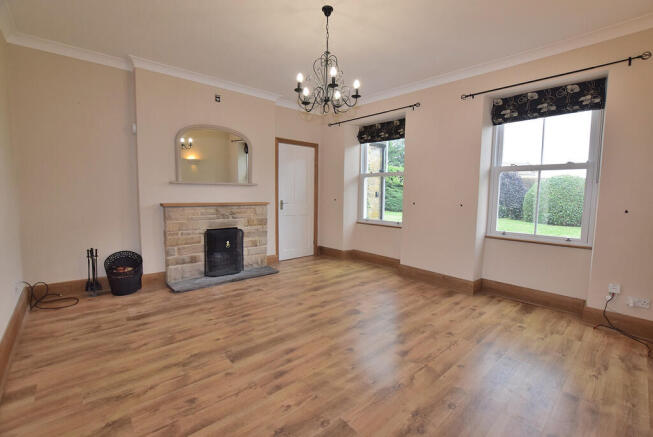3 bed Detached to rent Image 7