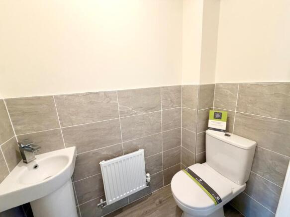 4 bed Semi-Detached for sale Image 6
