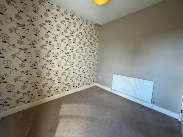 2 bed Terraced to rent Image 9