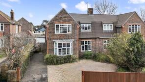 60, West Avenue, Marine, Worthing BN11 5NA