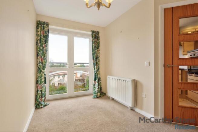 1 bed Apartment for sale Image 11
