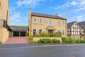 51, Forest Court, Birchencliffe, Huddersfield HD2 2FY