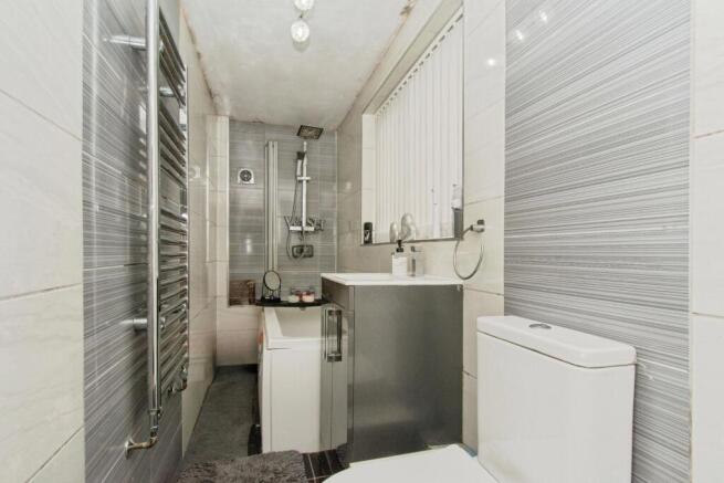 3 bed Terraced for sale Image 10