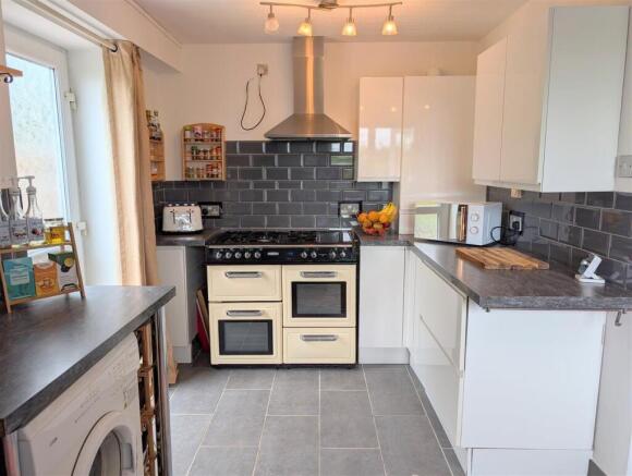 6 Long Meadow, Bayston Hill, Shrewsbury, SY3 0NU photo 4