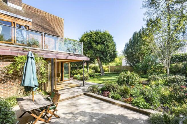 Terrace & Garden
