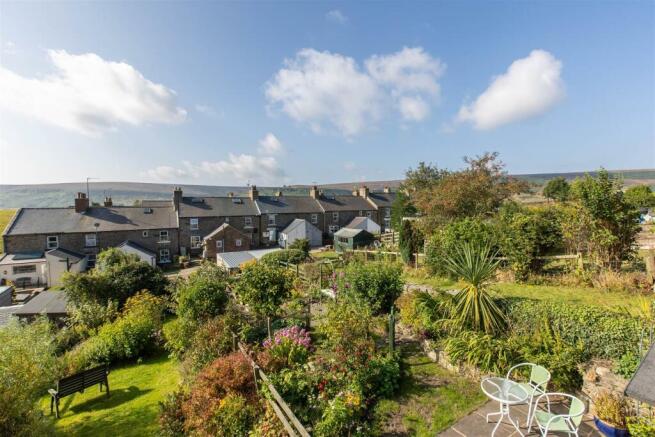 Hill Cottages 28 External-7.jpg