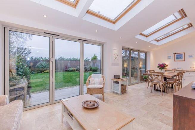Day/Dining Room