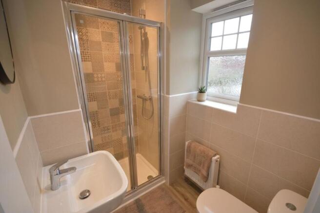 4 bed Detached for sale Image 12
