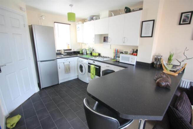 25 Hyns An Vownder Kitchen