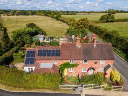 3, Appletree Cottages, Old Warwick Road, Warwick CV35 7BS