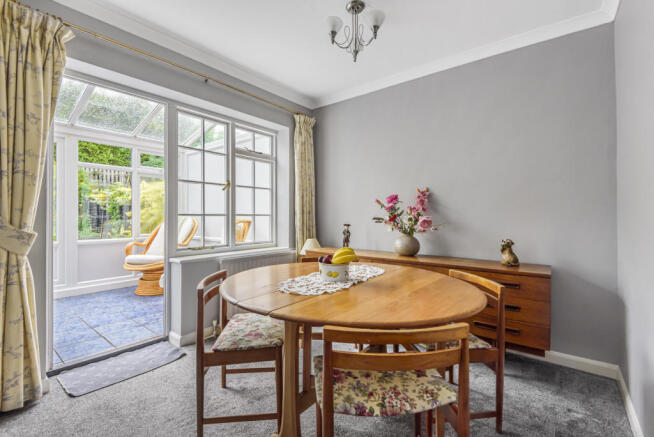 Sitting/Dining Room