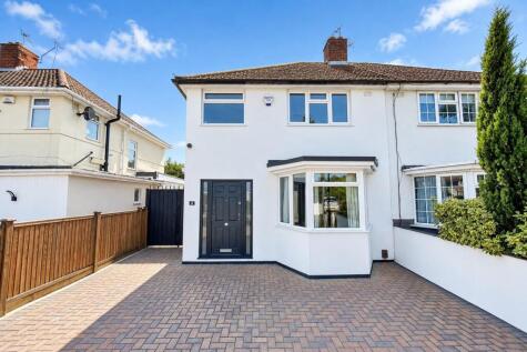 Lincoln Road, Feltham, Middlesex, TW13