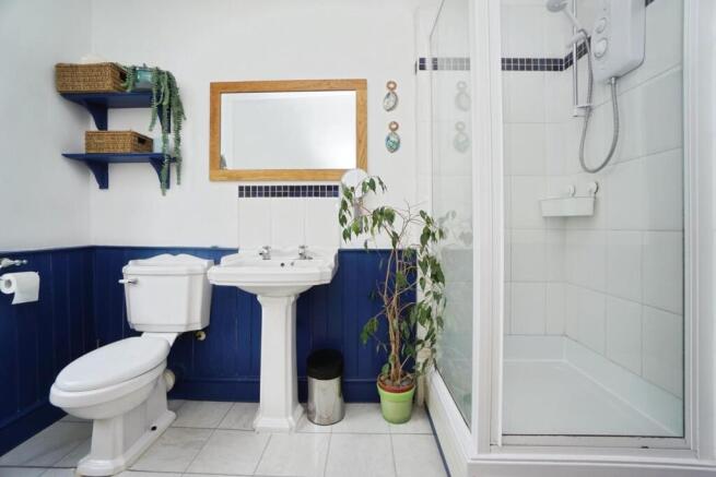 4 bed Terraced for sale Image 8
