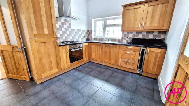 Grange Road, Llanrhos, Llandudno, Conwy, LL30 photo 4