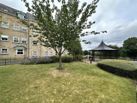 1 bed Apartment to rent Image 7