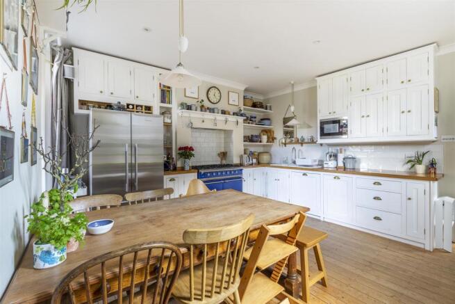Kitchen / Dining