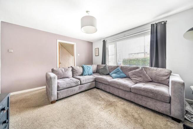 Lounge-C