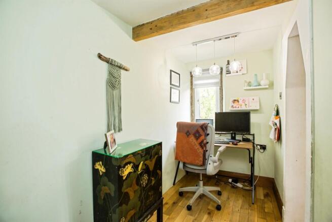 3 bed Terraced for sale Image 6